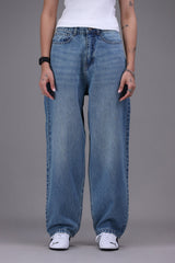 Relaxed Wide Leg Jeans